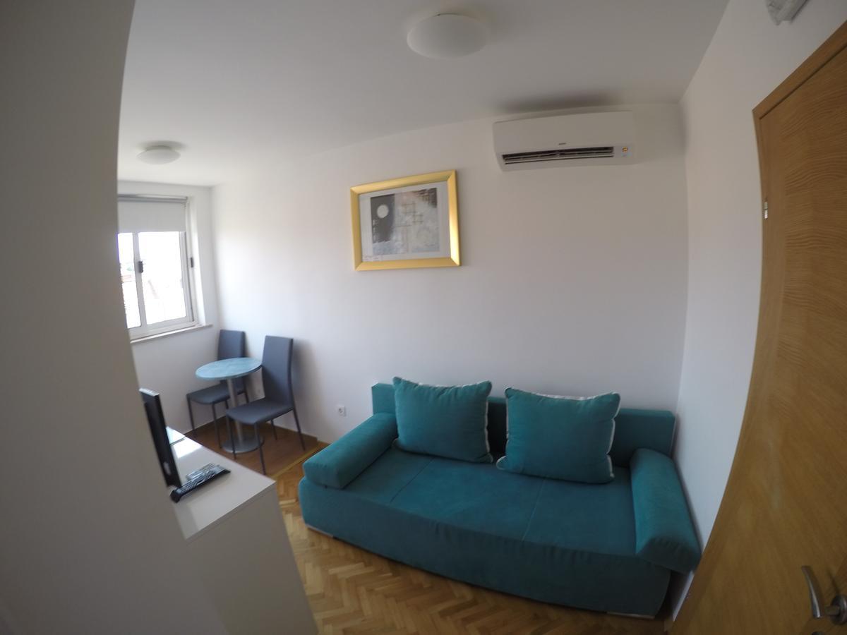 Apartments Istarska Street (Adults Only) スプリト エクステリア 写真