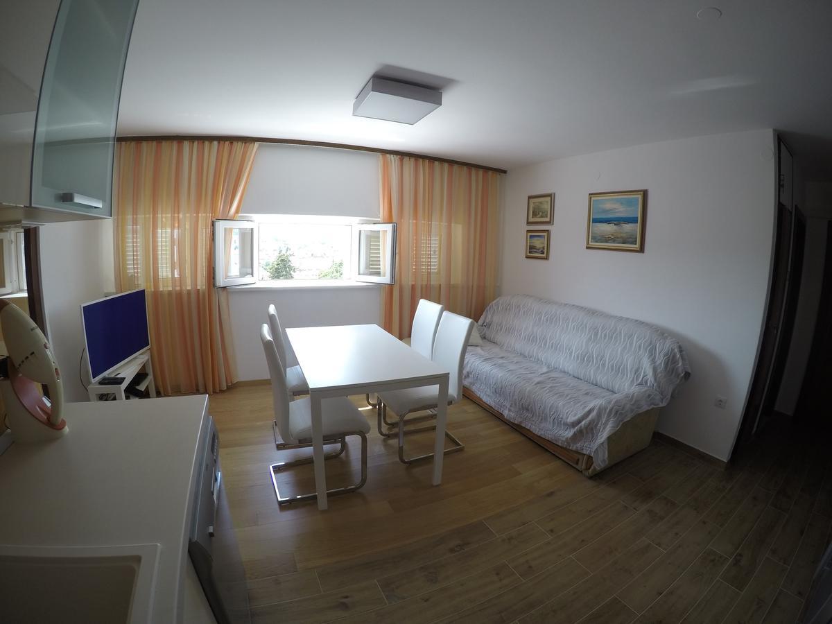 Apartments Istarska Street (Adults Only) スプリト エクステリア 写真