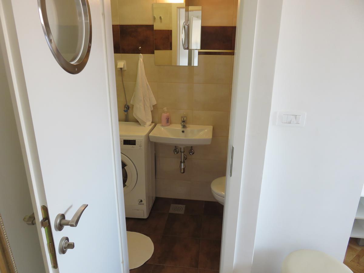 Apartments Istarska Street (Adults Only) スプリト エクステリア 写真