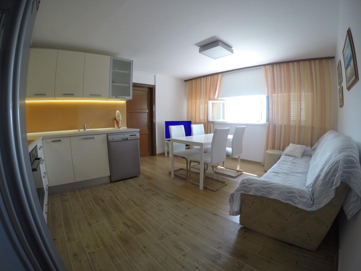 Apartments Istarska Street (Adults Only) スプリト エクステリア 写真